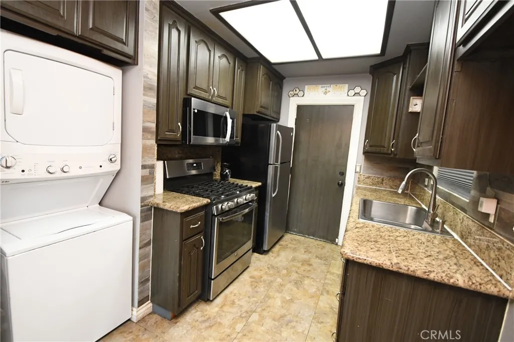 23265 Maribel, Carson, California 90745 home-pic-19